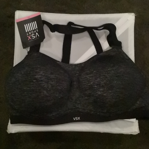 VS Maximum Support Sport Bra in 32C - Picture 1 of 2